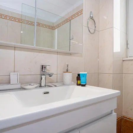 Daire βella's Apartment, Chania Hanya